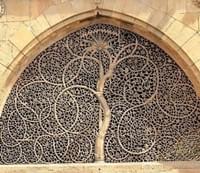 鬼斧神工的印度清真寺石材窗户雕刻